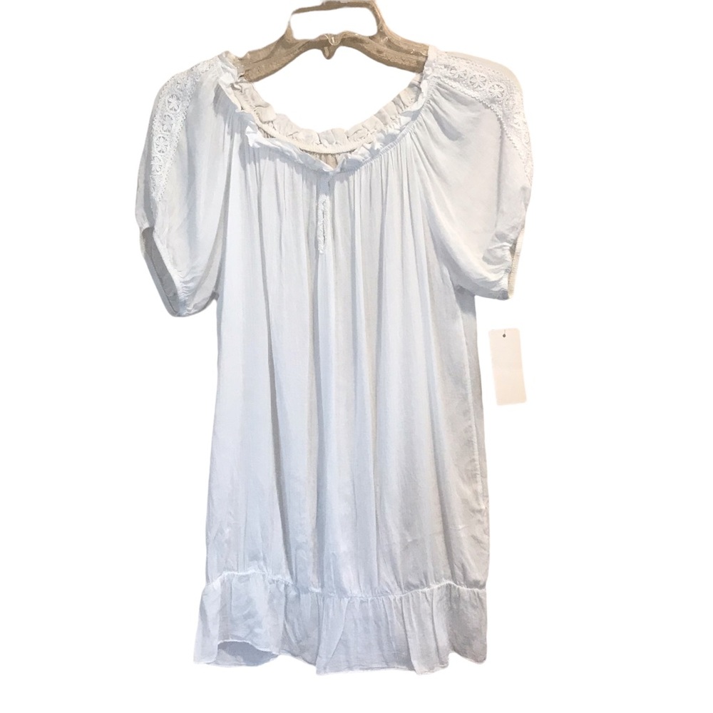 Made in Italy C.Yi White Blouse Ruffle Peplum Hem Embroidered Sleeves NWT